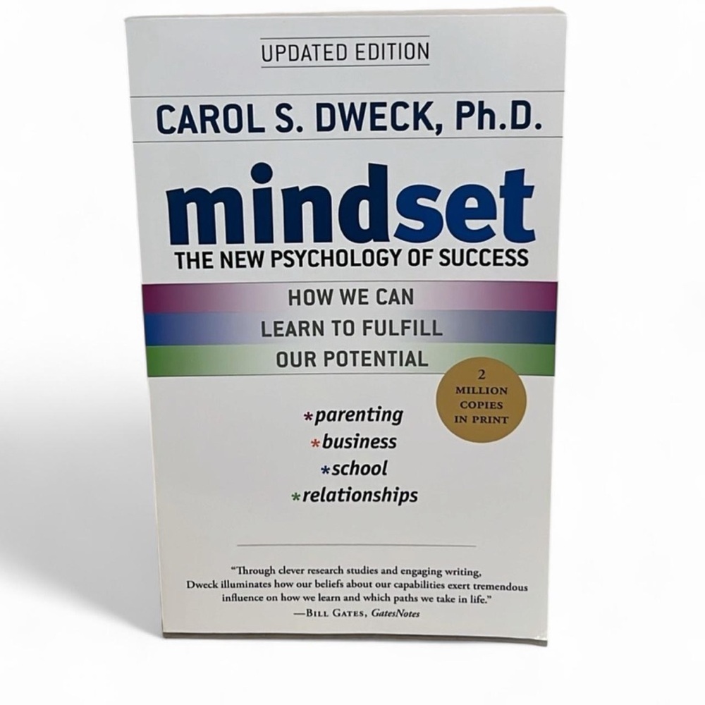 Mindset The New Psychology of Success Carol Dweck Book New